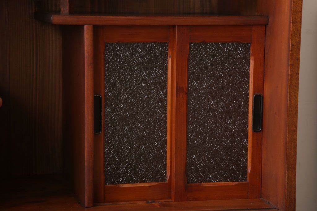 レトロ家具　ダイヤガラス!幅狭サイズ　昭和レトロなアンティーク茶箪笥