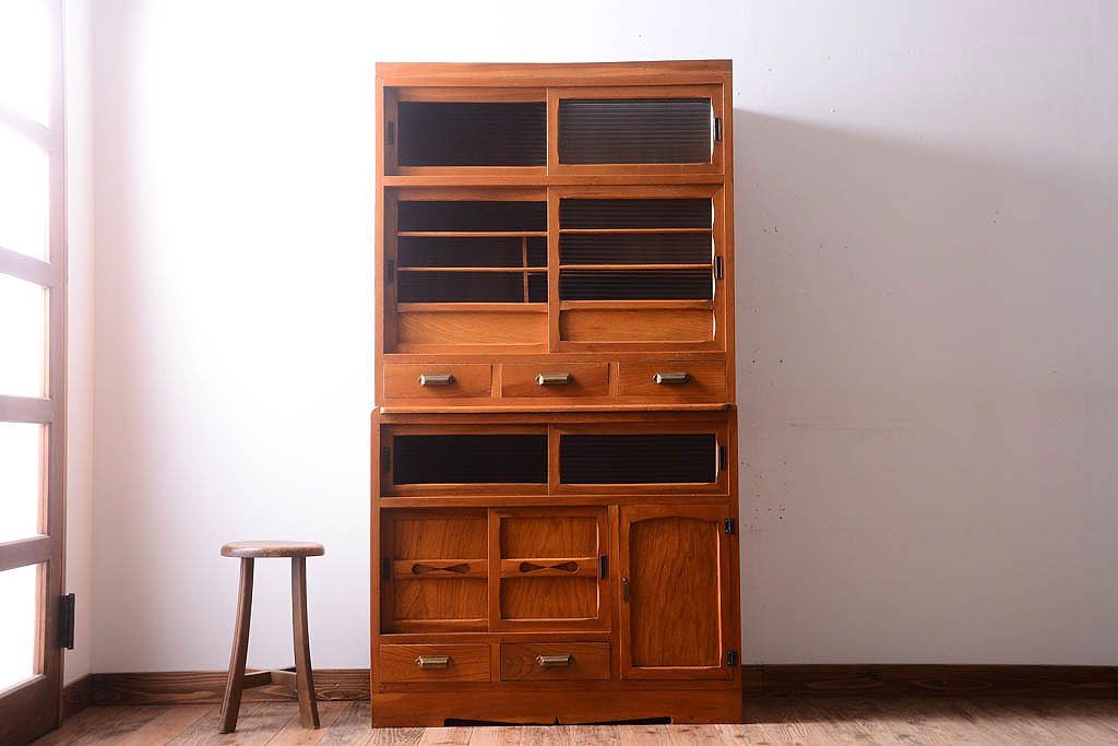 アンティーク家具　和製アンティーク　モールガラス入り!古い木製の重ね食器棚(カップボード)