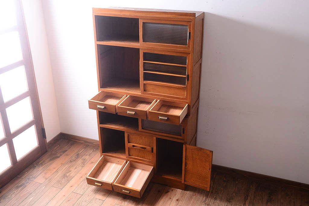 アンティーク家具　和製アンティーク　モールガラス入り!古い木製の重ね食器棚(カップボード)