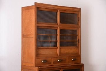 アンティーク家具　和製アンティーク　モールガラス入り!古い木製の重ね食器棚(カップボード)