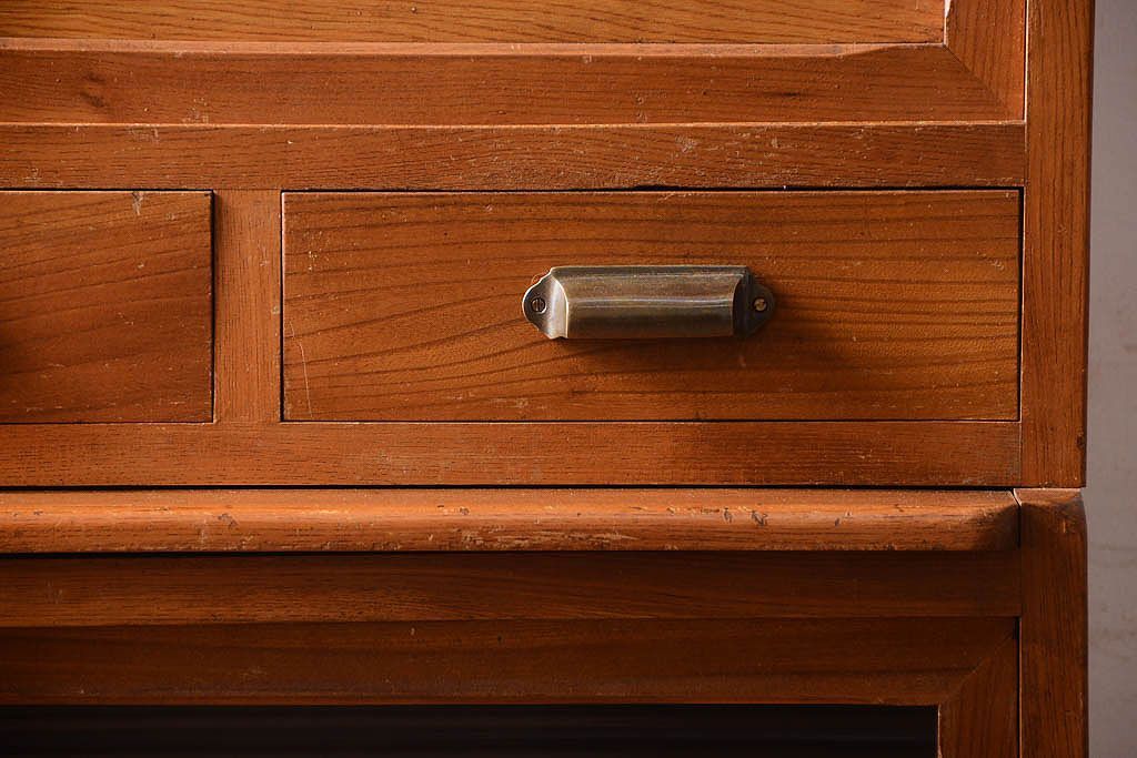 アンティーク家具　和製アンティーク　モールガラス入り!古い木製の重ね食器棚(カップボード)