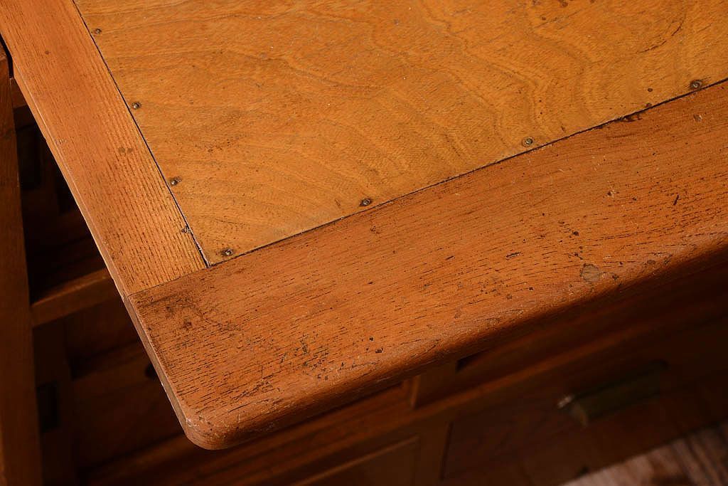 アンティーク家具　和製アンティーク　モールガラス入り!古い木製の重ね食器棚(カップボード)