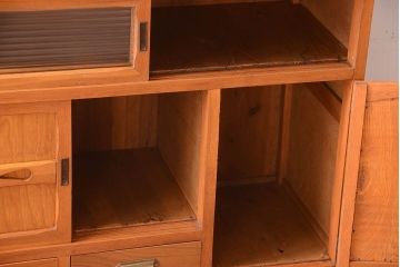 アンティーク家具　和製アンティーク　モールガラス入り!古い木製の重ね食器棚(カップボード)