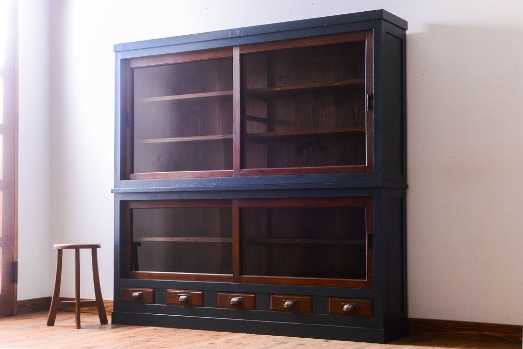 アンティーク家具　引き出し5杯付き!二段重ねの大きなペイント収納棚