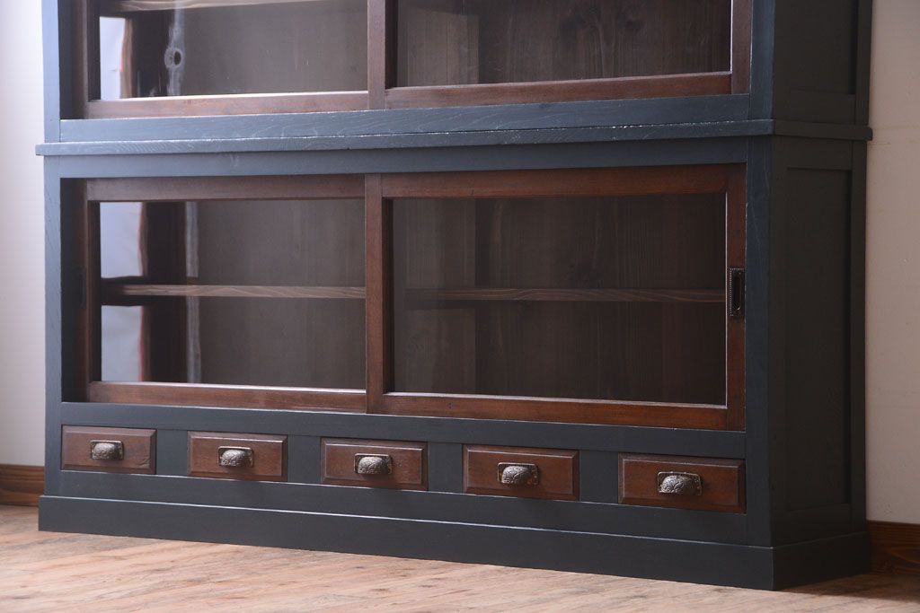 アンティーク家具　引き出し5杯付き!二段重ねの大きなペイント収納棚