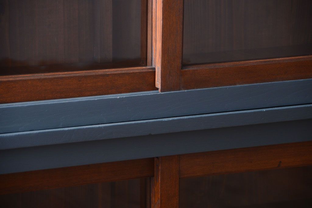 アンティーク家具　引き出し5杯付き!二段重ねの大きなペイント収納棚