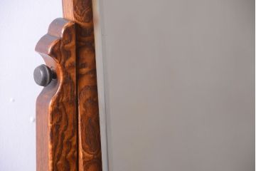 アンティーク雑貨　大正昭和期　透かし彫り!古いタモ材のアンティーク姿見(鏡)