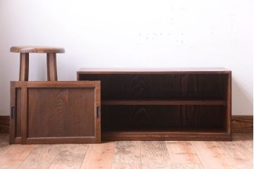 アンティーク家具　欅材　明治大正期の小さな収納棚(ローボード)
