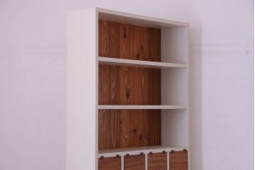 アンティーク家具　パタパタ戸棚付き!大きなペイント本棚(2)