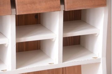 アンティーク家具　パタパタ戸棚付き!大きなペイント本棚(2)