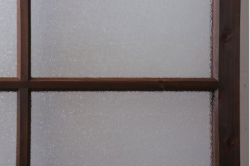 和製アンティーク　ダイヤガラス入り!古い木のガラス戸