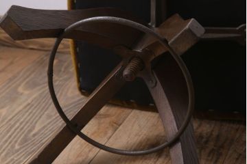 レトロ家具　和製アンティーク　古い木のレトロな回転椅子(ドクターチェア)(3)