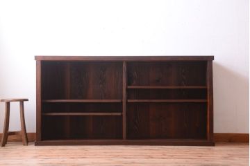 アンティーク家具　古い木のアンティークサイドボード(横型収納棚)(1)