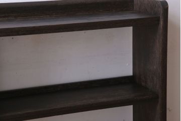 アンティーク家具　小振りでシンプルな古い木製の本棚