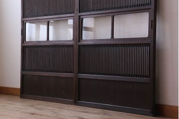 古民具・骨董　裏ガラス入り!ガラス帯のアンティーク格子戸2枚セット