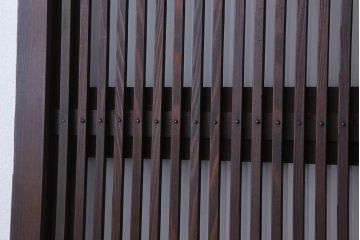 古民具・骨董　裏ガラス入り!ガラス帯のアンティーク格子戸2枚セット