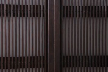 古民具・骨董　裏ガラス入り!ガラス帯のアンティーク格子戸2枚セット