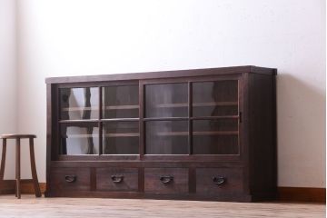 アンティーク家具　古い木のアンティークサイドボード(横型収納棚)(2)