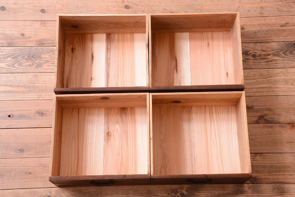 アンティーク家具　古い木のアンティークサイドボード(横型収納棚)(2)