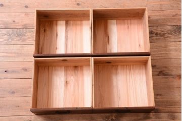 アンティーク家具　古い木のアンティークサイドボード(横型収納棚)(2)