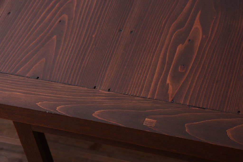 アンティーク家具　古い木のアンティークサイドボード(横型収納棚)(2)