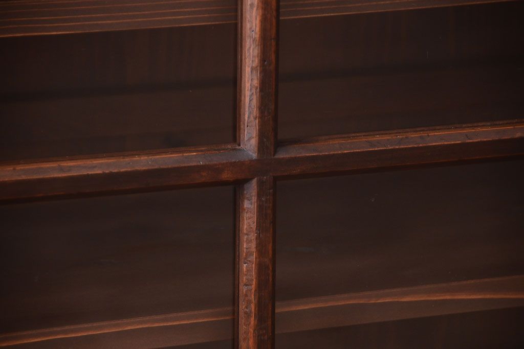アンティーク家具　古い木のアンティークサイドボード(横型収納棚)(2)