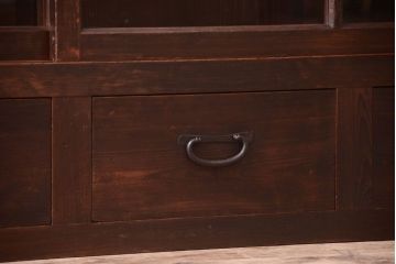 アンティーク家具　古い木のアンティークサイドボード(横型収納棚)(2)