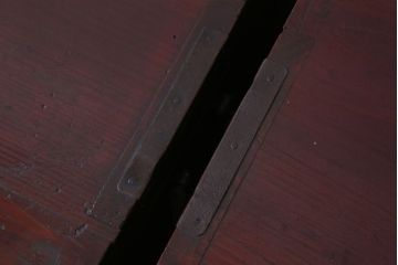 アンティーク家具　古民具・骨董　前面栗材の二段重ね米沢箪笥(衣装箪笥)
