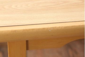 中古　飛騨家具　柏木工　明るい木味のスクエアダイニングテーブル