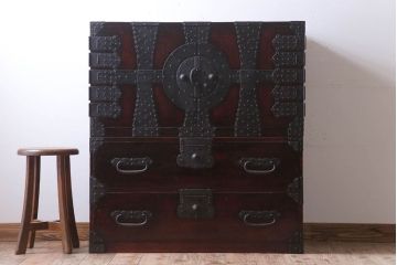 アンティーク家具　明治期!古民具・骨董　漆塗り　上質な重ね衣装箪笥(観音箪笥)