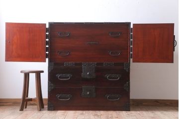 アンティーク家具　明治期!古民具・骨董　漆塗り　上質な重ね衣装箪笥(観音箪笥)