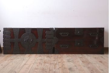 アンティーク家具　明治期!古民具・骨董　漆塗り　上質な重ね衣装箪笥(観音箪笥)