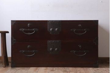 アンティーク家具　明治期　古民具・骨董　アンティーク二本松箪笥ローボード(時代箪笥・衣装箪笥)