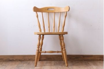 中古　飛騨家具　柏木工　明るい木味のウィンザーチェア(ダイニングチェア、ウインザーチェア)(1)