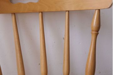 中古　飛騨家具　柏木工　明るい木味のウィンザーチェア(ダイニングチェア、ウインザーチェア)(1)