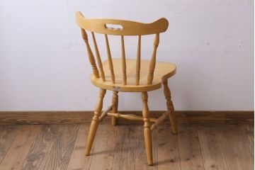 中古　飛騨家具　柏木工　明るい木味のウィンザーチェア(ダイニングチェア、ウインザーチェア)(1)