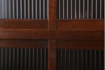 アンティーク家具　モールガラス　脚付き!古い木製のシンプルな収納棚(キャビネット)