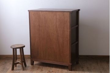 アンティーク家具　モールガラス　脚付き!古い木製のシンプルな収納棚(キャビネット)