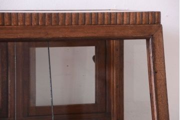 レトロ家具　古い商店の昭和レトロな引き出し付きガラスケース(陳列ケース・マス目棚)