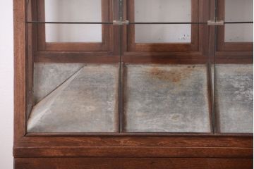 レトロ家具　古い商店の昭和レトロな引き出し付きガラスケース(陳列ケース・マス目棚)