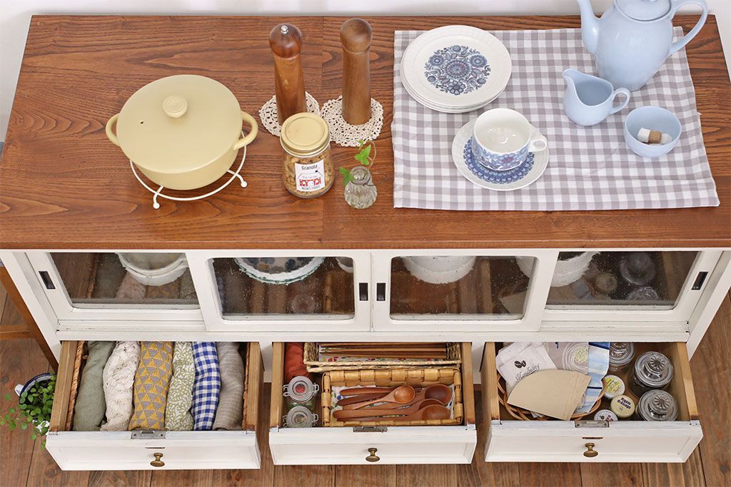 アンティーク家具　気泡ガラス入り!アンティークペイントローボード