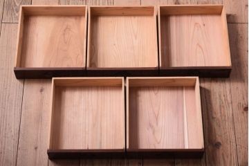 レトロ家具　昭和レトロ　古い木製のアンティーク5杯小引き出し(2)