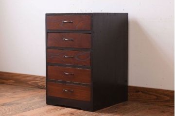 レトロ家具　昭和レトロ　古い木製のアンティーク5杯小引き出し(2)