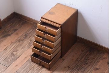 レトロ家具　扉付き!古いナラ材製の昭和レトロなアンティーク小引き出し
