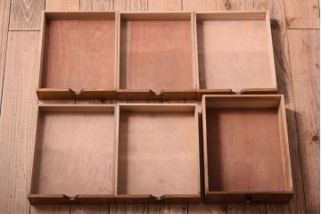 レトロ家具　扉付き!古いナラ材製の昭和レトロなアンティーク小引き出し