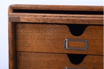 レトロ家具　扉付き!古いナラ材製の昭和レトロなアンティーク小引き出し