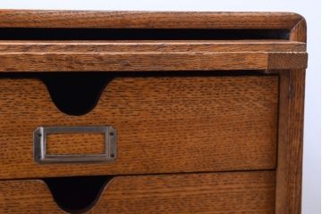 レトロ家具　扉付き!古いナラ材製の昭和レトロなアンティーク小引き出し