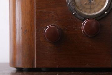 アンティーク雑貨　昭和レトロ　ナナオラ　65型　古い真空管ラジオ