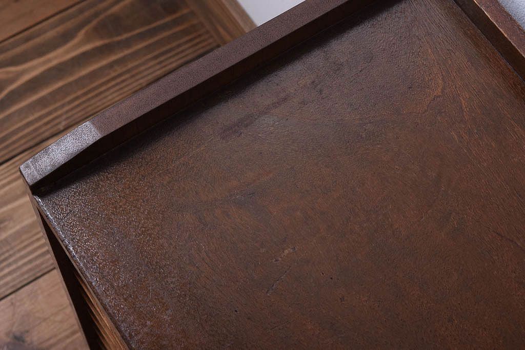 レトロ家具　昭和レトロ　古い木製の小ぶりなアンティーク縦型書類棚(カルテケース)(1)