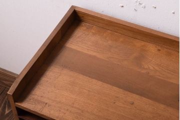 レトロ家具　昭和レトロ　古い木製の小ぶりなアンティーク縦型書類棚(カルテケース)(3)